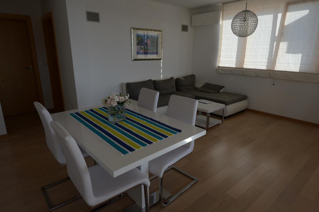 Apartment Mara ペトルチャネ 部屋 写真